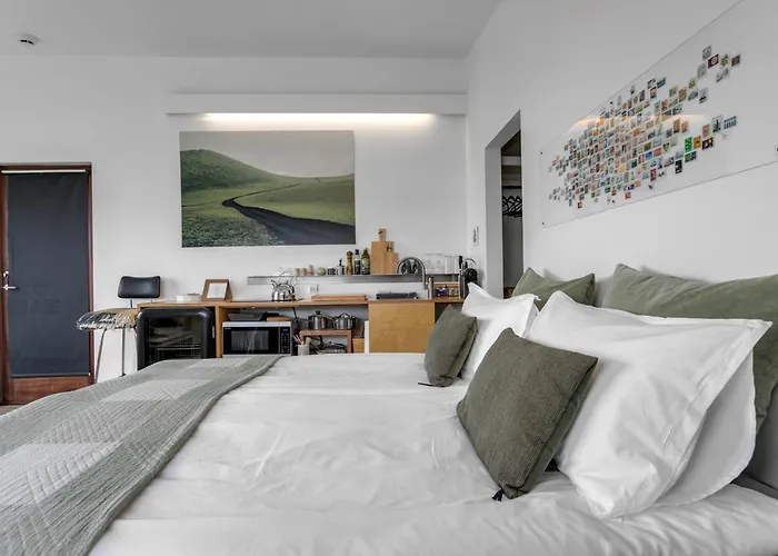 Eyvindarholt Guesthouse
