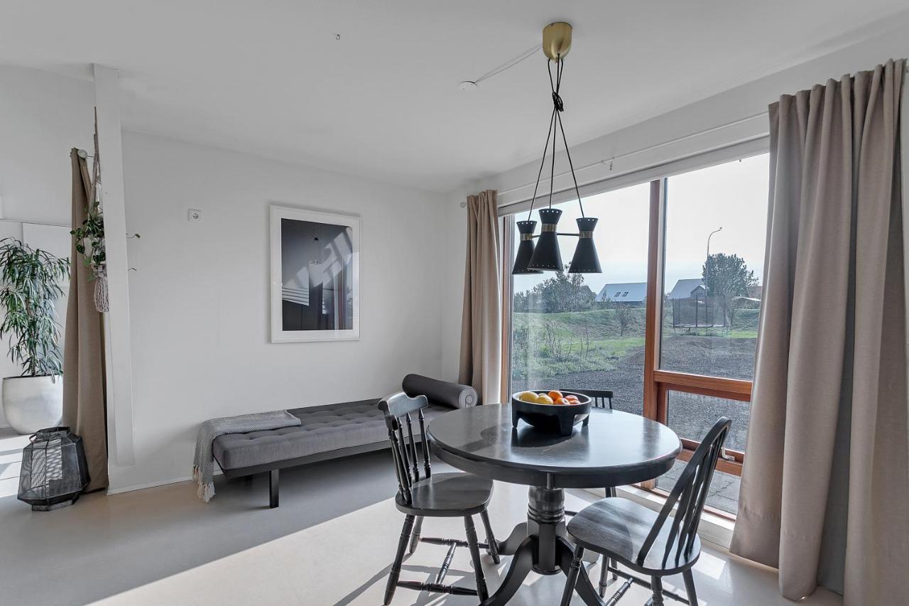Guest house Eyvindarholt 3*