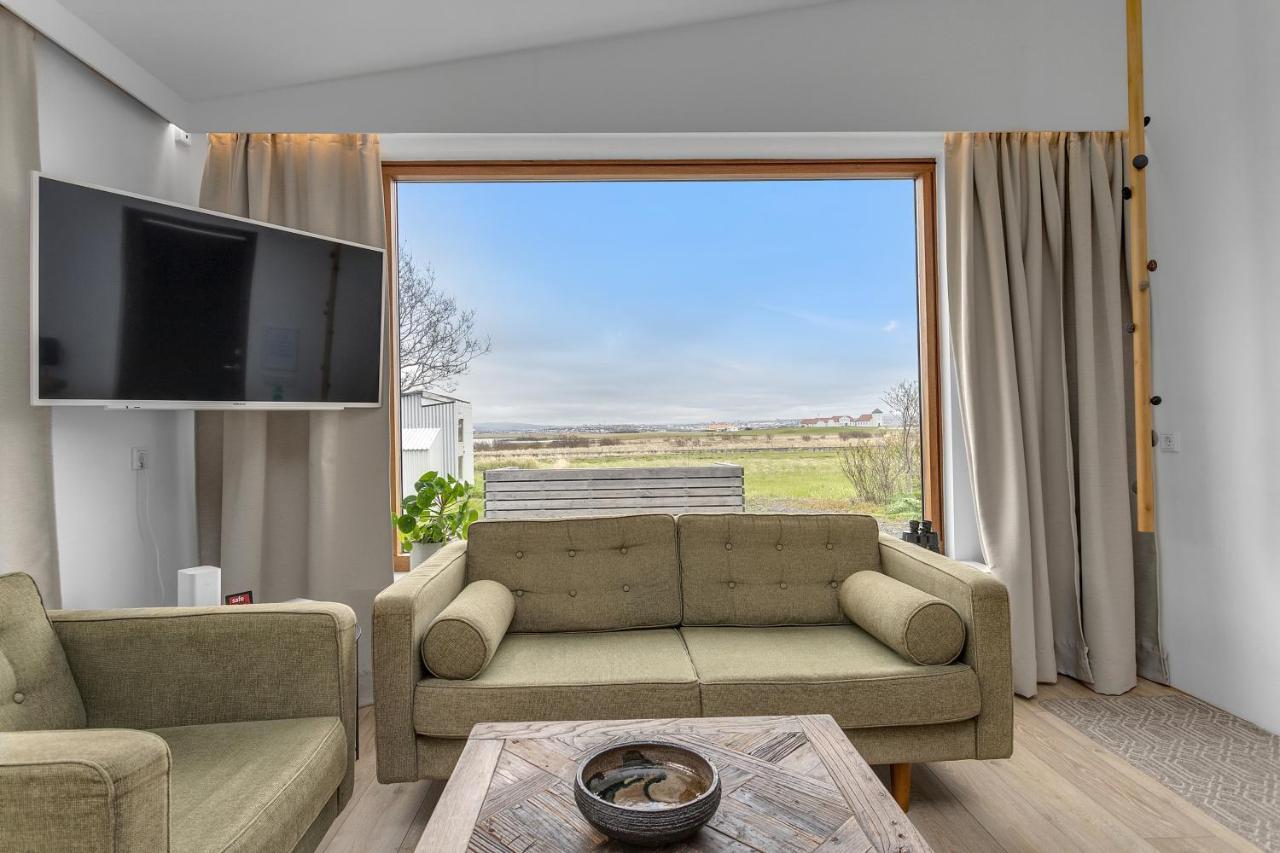 Guest house Eyvindarholt Alftanes