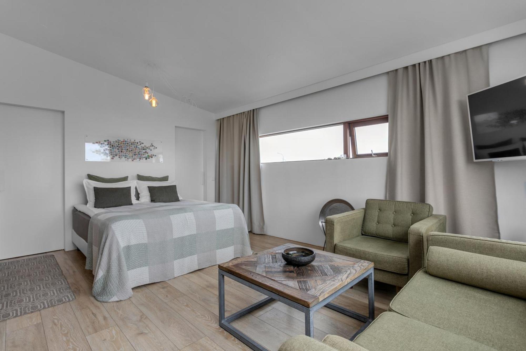 Eyvindarholt Guest house 3*